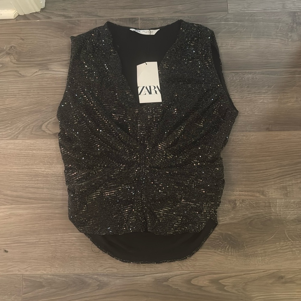 Stretchy v neck tank from Zara